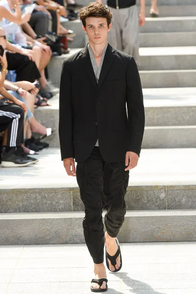 Look 36